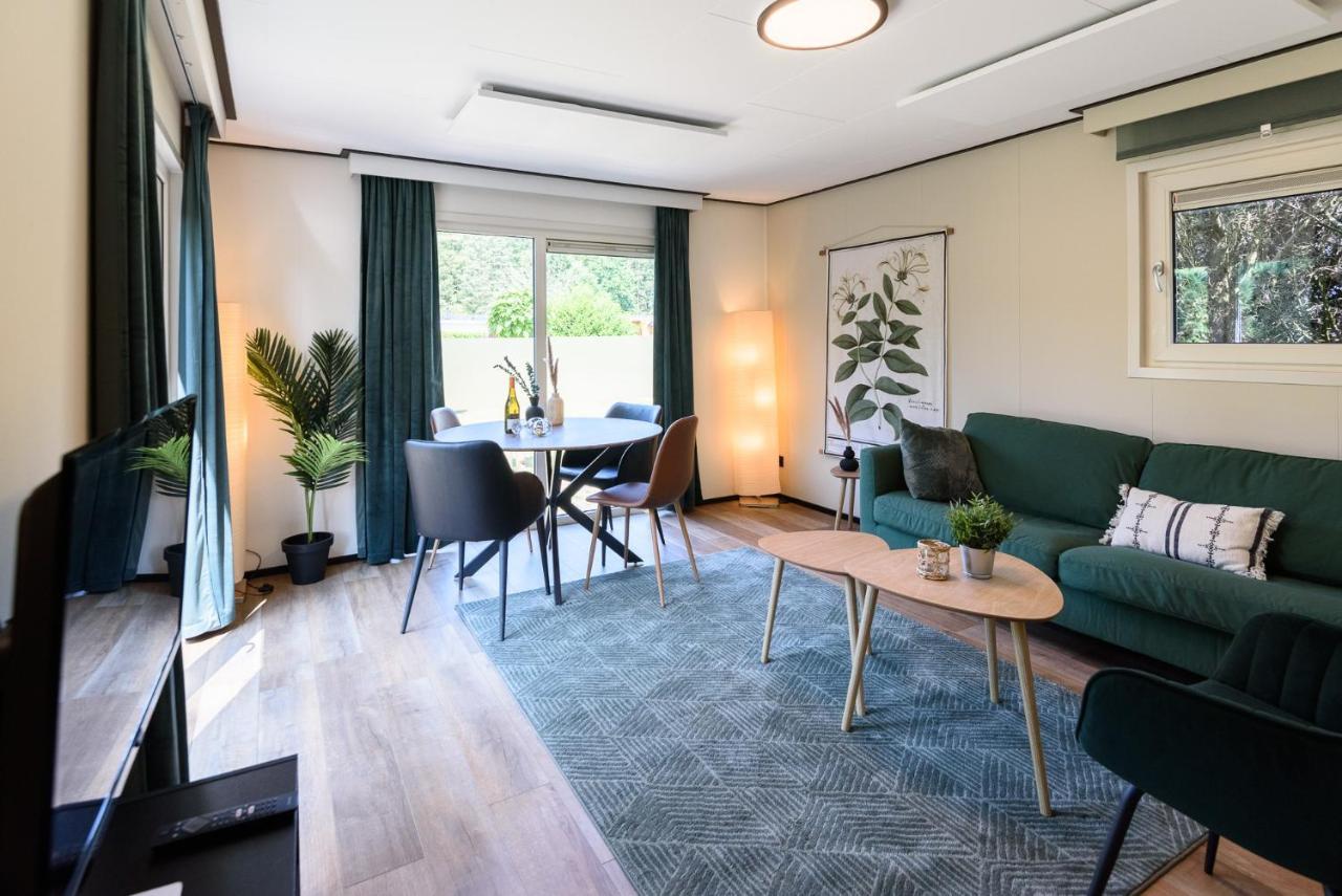 Chalet Met Eigen Tuin Aan De Veluwse Bosrand Putten Luaran gambar