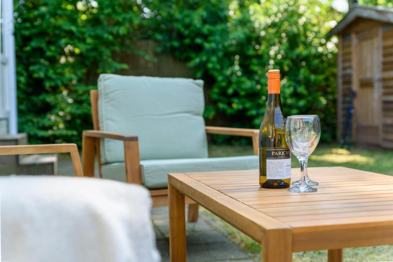 Chalet Met Eigen Tuin Aan De Veluwse Bosrand Putten Luaran gambar