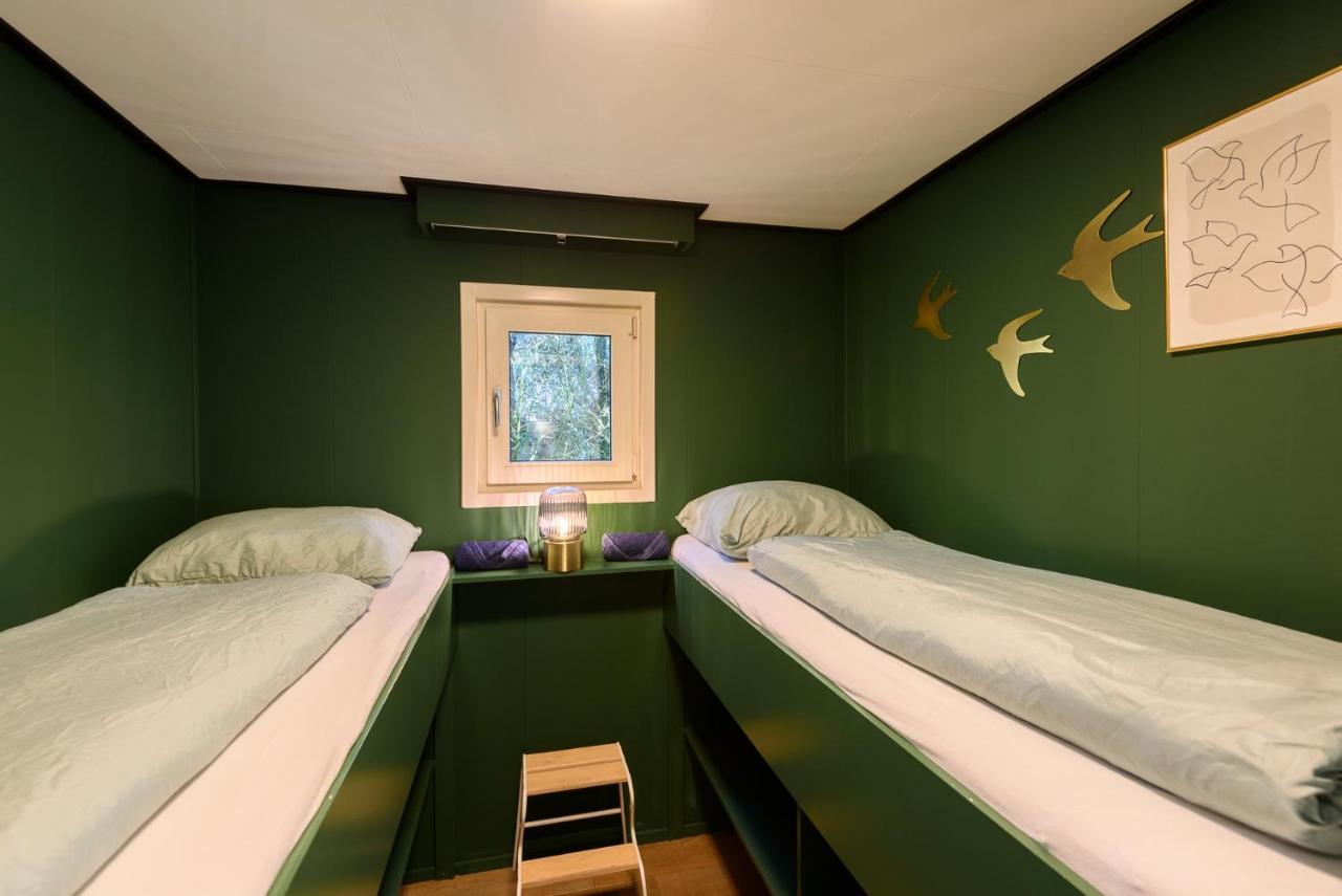 Chalet Met Eigen Tuin Aan De Veluwse Bosrand Putten Luaran gambar